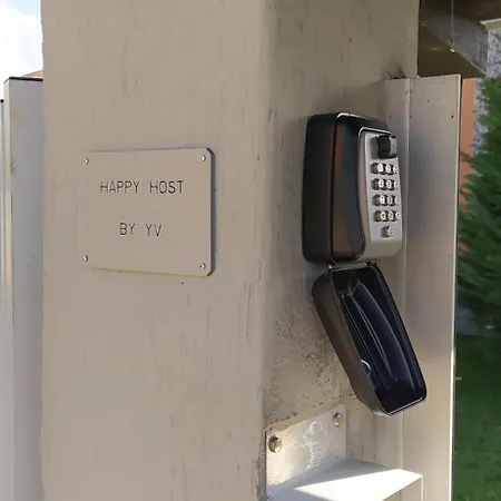 Lägenhet Happy Host By Yv